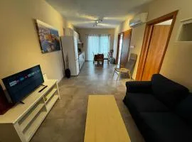 Sunny Retreat - 2 mins from the Sea