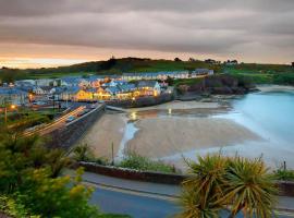The Strand Inn, hotel v destinaci Dunmore East