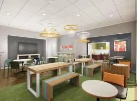 Spark by Hilton Indianapolis Northeast Fishers