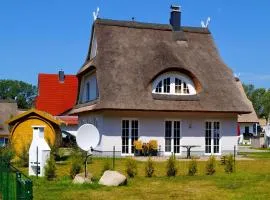 Ferienhaus Kapitänshaus In Glowe