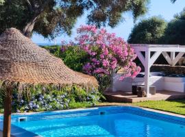 Casa Rural Maximon Apartamento Rojo, hotel v destinaci Los Caños de Meca