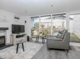 Knill Cottage West