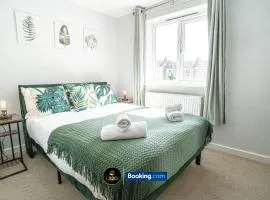 Spacious 2 Bedroom Flat By LS2G Short Lets & Serviced Accommodation Greater London With Free WIFI