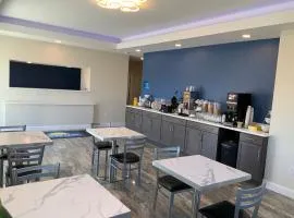 Days Inn by Wyndham Troy IL