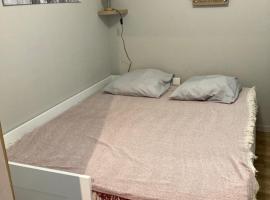 Appartement calme et cosy, hotel v destinaci Tarbes