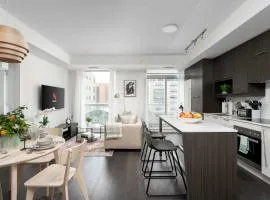 2BR 2BA Suite with Sofa Bed by Financial District