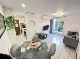 Blue Summer Vibes - Apartment 6 - AC, parking, beach at 50m, SPA discnt