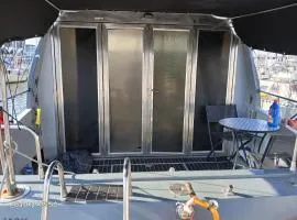 Bateau au bassin des lumières