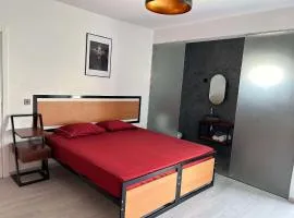 Nos Cantin Ensuite Bedroom