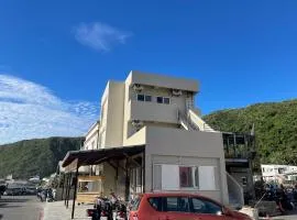大鯨魚旅宿
