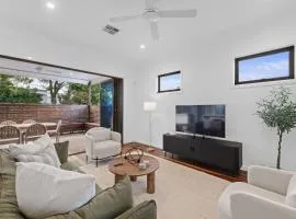 Stylish Paddington Home with Outdoor Oasis