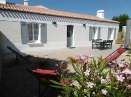 Maison rénovée 2019 proche plage avec jardin privé - FR-1-823-89