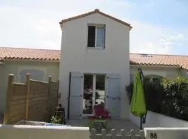 Maisonnette à Barbâtre, proche plage, animaux admis, 2-4 pers. - FR-1-823-118