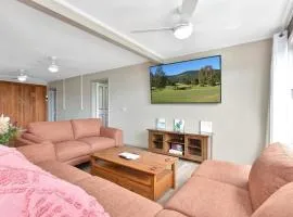 Coal d' Vine Entertainer - Cessnock NSW
