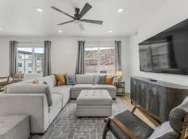 Starlight Crossing condo