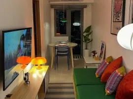 Cozy Mid-Century Condo with a Skyline View