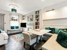 The Emerald - Central Henley, 2 Bedroom House