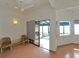 8-13pax, Duplex private beach, white sand beach