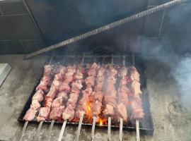 Cornicello guest haus，位于第比利斯第比利斯国际机场 - TBS附近的酒店