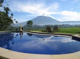 Great Mountain Views Villa Resort
