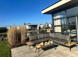 Marina Strandbad Chalet Refugium mit Zaun Haus Nr 95