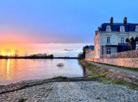 Hôtel Les 3 Lieux - Restaurant Gastronomique, Bistrot, Espace sensoriel, hotel v destinácii Les Ponts-de-Cé