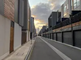 Port Melbourne Share Townhouse