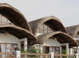 Villa Laetisha Beach Resort
