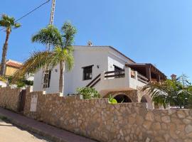 Villa Jardines de Cope, hotel en Calabardina