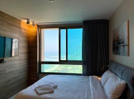 Sea Breeze Studios, hotel v destinaci Netanja