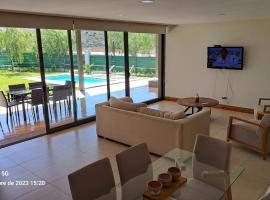 Laderas de Chacras vista montaña en Barrio privado, hotel v destinaci Ciudad Lujan de Cuyo