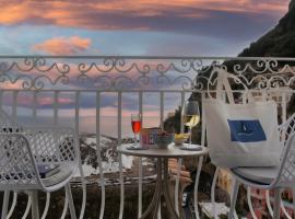 Casa Giorgio a Serene corner of Paradise in Positano, Hotel in Positano