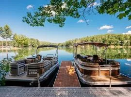 Arbutus Lake-King Suite-Pontoon Rentals
