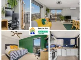 Luxury Loft Living Free Parking Pass The Keys