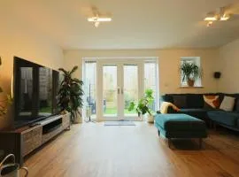Three Bedroom House in Easton