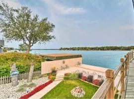 Lakefront Paradise with 7 beds - Fishing - Swimming