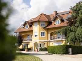 Parkvilla 11, hotelli kohteessa Fürstenfeld