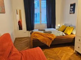 Lovely Riverside Rooms