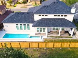 298 5 Bedrooms Fenced yard New Construction