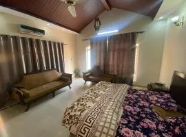 Your Dreamy Stay in Bahria Core