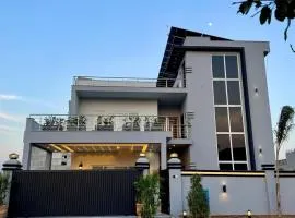 Premium Kanal Villa in Islamabad