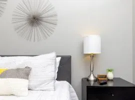 Little Rock - Stylish Downtown Apt Family Friendly
