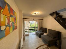 Departamento tipo duplex cerca de todo pero con la tranquilidad del bosque, hotel a Pinamar
