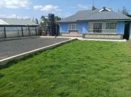 MG's Nest Two-bedroom all-ensuite bnb - private compound
