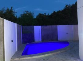 hostal dermari, hotel v destinaci La Romana