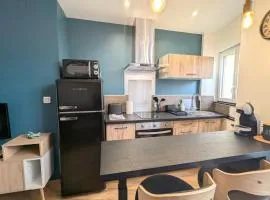 Studio moderne et calme au centre-ville avec parking sécurisé - FR-1-591-723