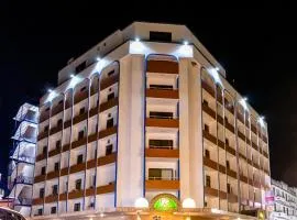 Royal Court Hotel