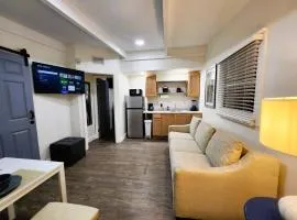 JDC Super Suite Close to Everything 4 Guests