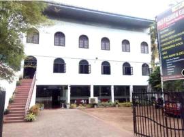 Old Fashion Hotel, hotel v destinaci Minuwangoda