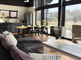 Black House Spithami